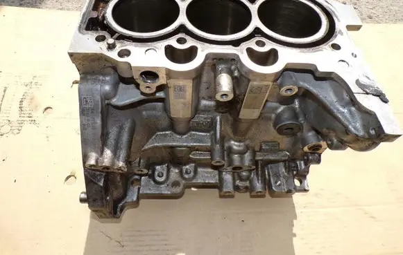 KIA Xceed Engine block 213507500