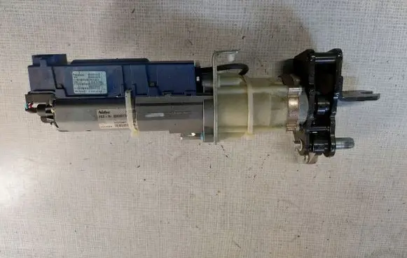 Volkswagen PASSAT B7 Tailgate hydraulic pump motor 3C9827384J