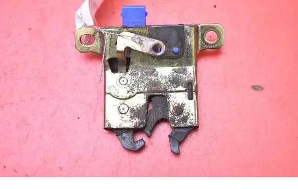 Tailgate/trunk/boot lock/catch/latch