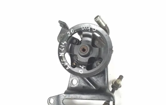 Toyota Avensis T250 Power steering pump