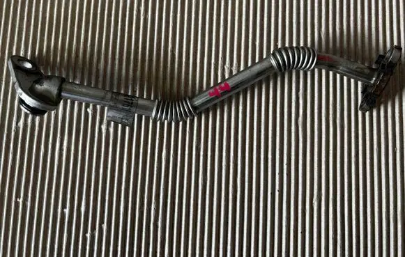Alfa Romeo Giulietta Turbo turbocharger oiling pipe/hose 552117616