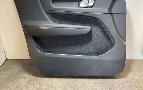 Volvo XC40 Front door card panel trim 32282660 20X001701 31X001001