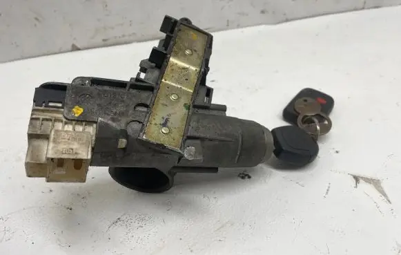 Ford Galaxy Ignition lock P012106