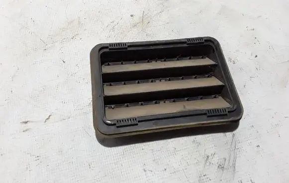 Nissan Pathfinder R51 Fender grill 76804EA500