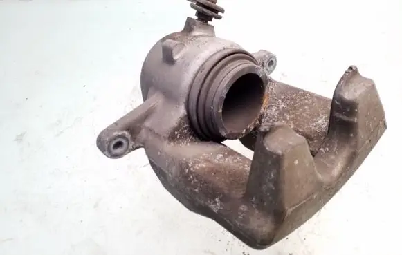 Mercedes-Benz E W212 Front brake caliper