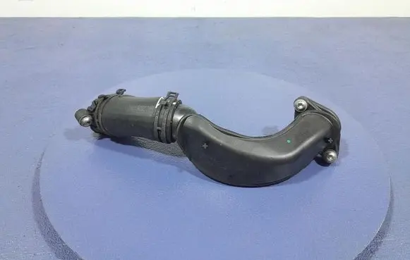 Skoda Kodiaq Air intake hose/pipe 04L131521F