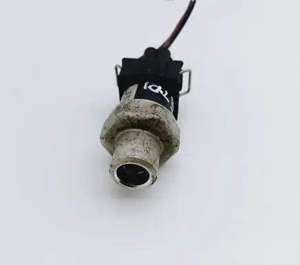 Audi A4 S4 B5 8D Air conditioning (A/C) pressure sensor 8D0959482B