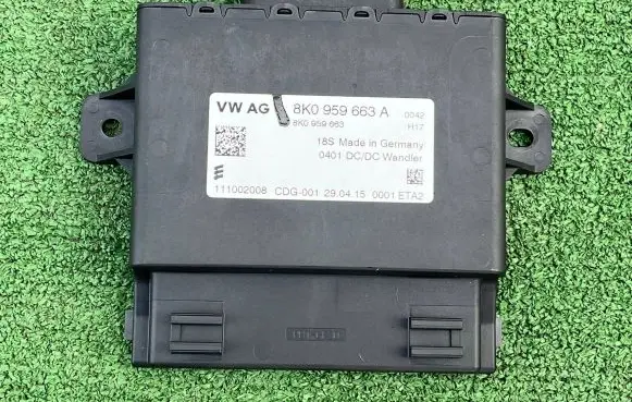 Audi A8 S8 D4 4H Power management control unit 8K0959663A 8K0959663 111002008