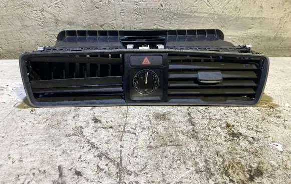 Volkswagen PASSAT B7 USA Dash center air vent grill 561819728 SP17385T17385