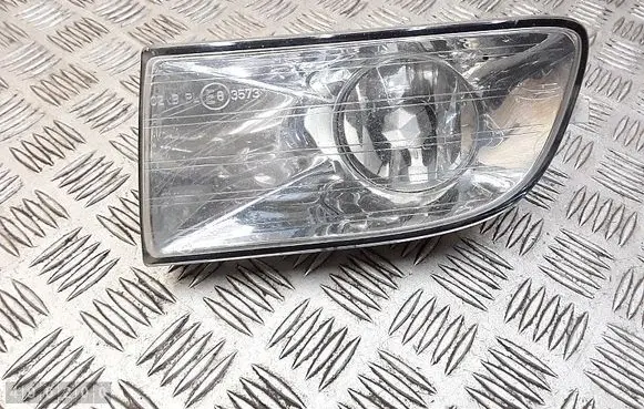 Skoda Octavia Mk2 (1Z) Front fog light 1z0941699 1z0941701