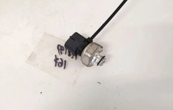 Lexus RX 300 Air conditioning (A/C) pressure sensor 4990007880 499000-7880