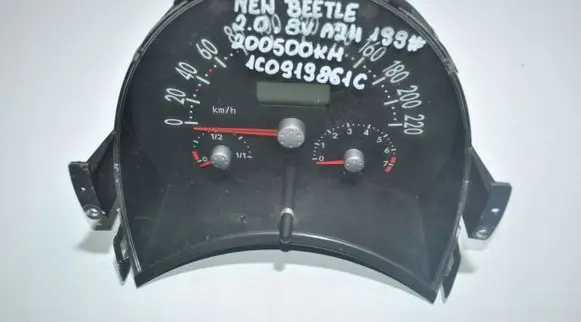 Volkswagen New Beetle Speedometer (instrument cluster) 1C0919861C