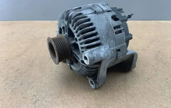 BMW 5 E60 E61 Generator/alternator 12317797521 7797521 12317799204