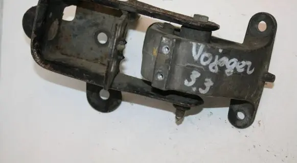 Chrysler Grand Voyager IV Engine mounting bracket 04861433ad