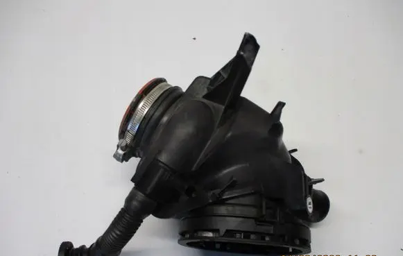 Peugeot Partner III Air intake duct part A6540901242