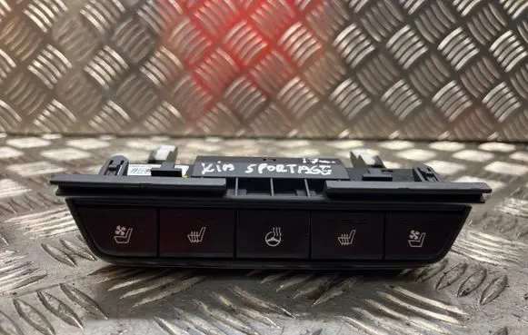 KIA Sportage Seat heating switch 4A920BG000