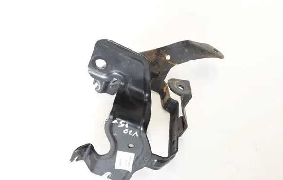 Volvo V70 Power steering pump mounting bracket 31317375