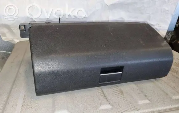 Mercedes-Benz A W169 Glove box 