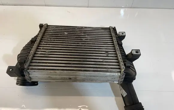 Audi Q7 4L Intercooler radiator 376729571 99000037 20120914