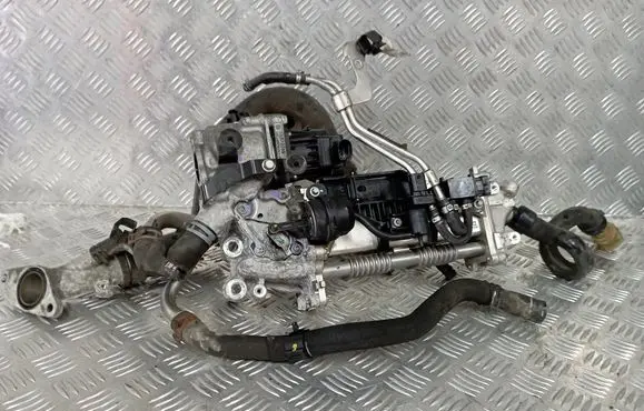 Opel Insignia A EGR valve cooler MM1136G V29007672