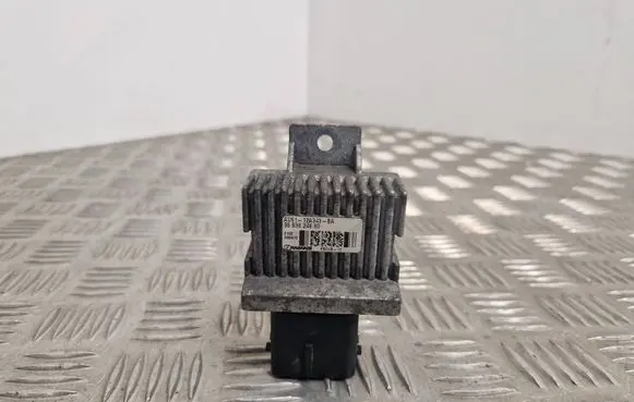 Citroen DS5 Glow plug pre-heat relay 9663824880