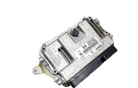 Toyota Avensis T270 Engine control unit/module 896610H440 89661-0H440