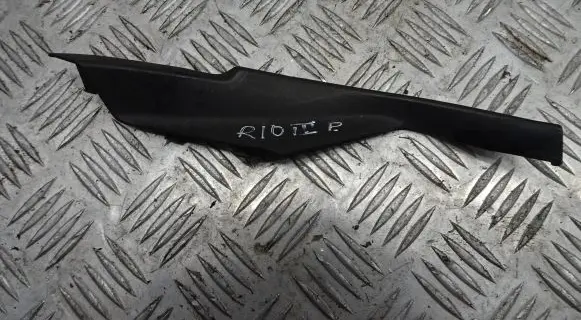 KIA Rio Windshield trim