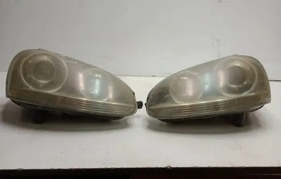 Volkswagen Jetta V Headlights/headlamps set 