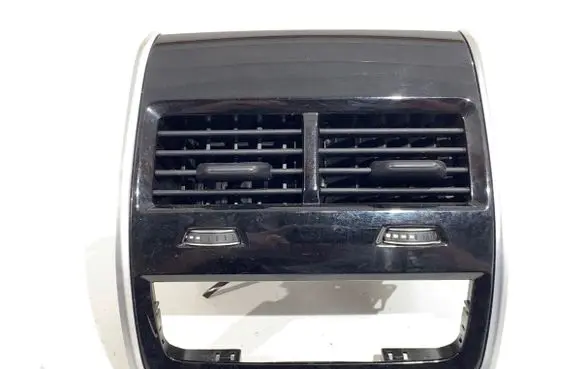 BMW X5 G05 Rear air vent grill 9399966