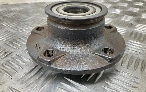 Seat Leon (5F) Front wheel ball bearing 