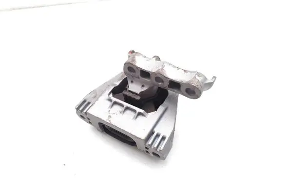 BYD Sealion 7 Engine mount bracket T4721001700H BYDP083