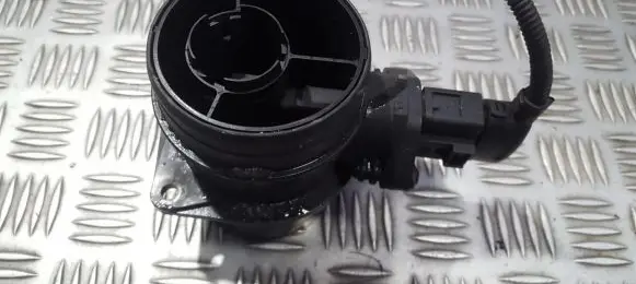 Volkswagen Jetta V Mass air flow meter 0281002461 074906461