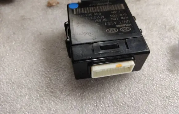 KIA Sorento Other control units/modules 96880C5600 000001917 AP200A3560