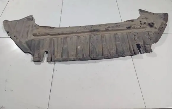 Ford Mondeo MK IV Engine splash shield/under tray