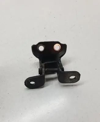 Toyota Yaris Front door lower hinge 