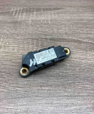 Mercedes-Benz C W203 Airbag deployment crash/impact sensor 0018209126