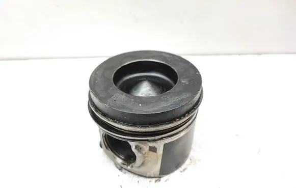 BMW 6 F12 F13 Piston 84L110