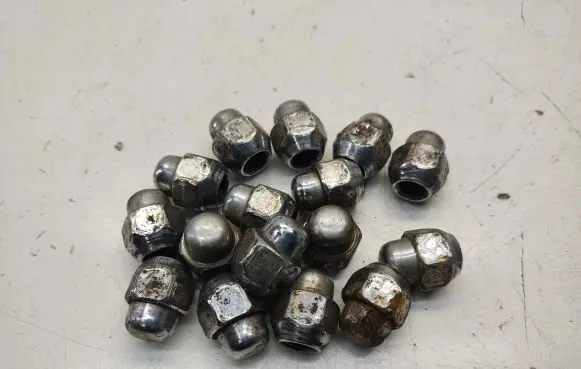 KIA Sportage Nuts/bolts 
