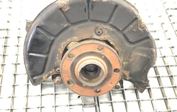 Volkswagen Tiguan Front wheel hub spindle knuckle 