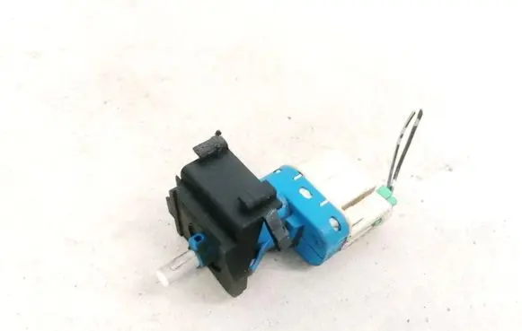 Mazda 3 I Brake pedal sensor switch 3M5T9C872AB 3M5T-9C872-AB