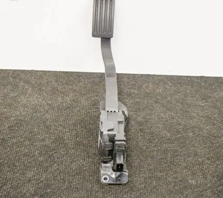 Volvo V40 Accelerator throttle pedal 6PV010368 31341777