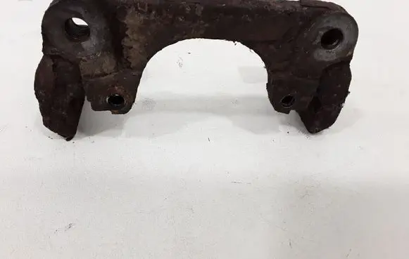 BMW 5 E60 E61 Front Brake Caliper Pad/Carrier 