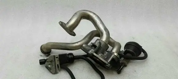 Mercedes-Benz E C207 W207 EGR valve A6421401263 A0025401497