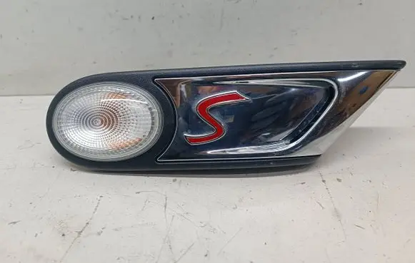 Mini One - Cooper Clubman R55 Front fender indicator light 2751969