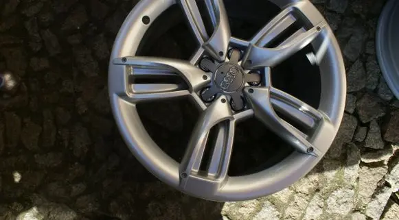 Audi A6 Allroad C5 R18 alloy rim 