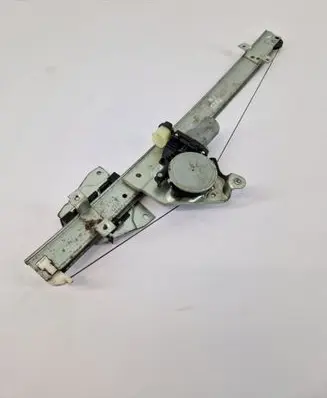 Mitsubishi Pajero Front window lifting mechanism without motor MR989948