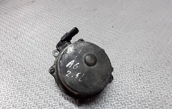 Audi A6 S6 C5 4B Vacuum pump