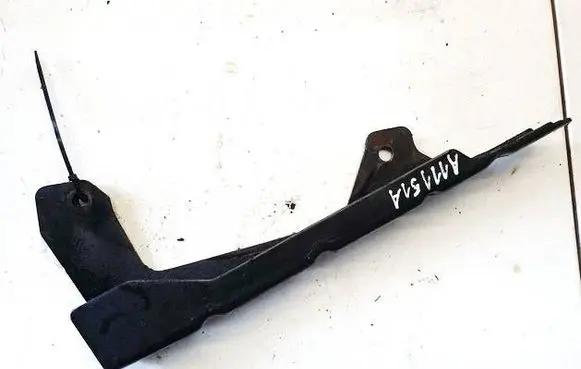 Peugeot 407 Engine mounting bracket 