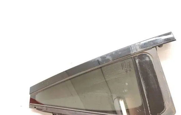 Volvo XC90 Rear vent window glass 1226191