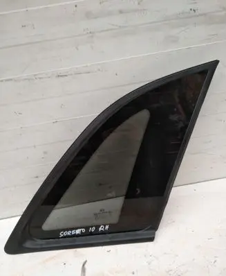 KIA Sorento Rear side window